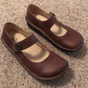 Brown Alegria shoes